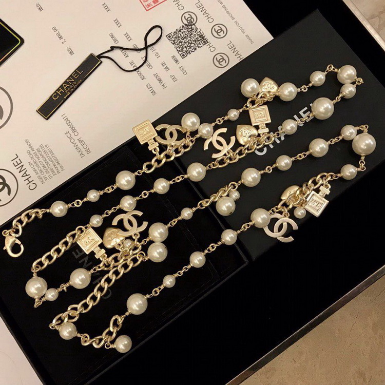 Spot between 11 c - 3 y