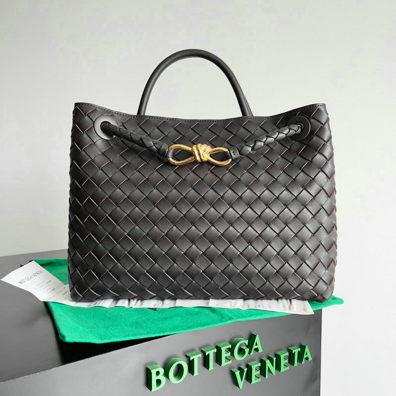 Spot between 11 c - 3 y