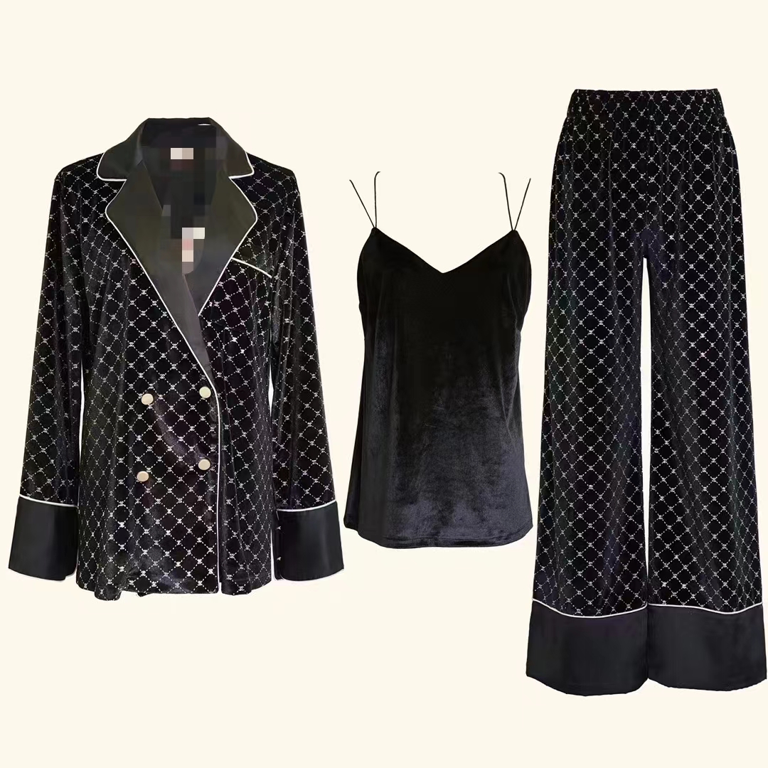 Spot between 11 c - 3 y